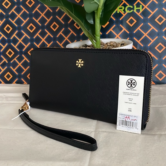 New✨ authentic Emerson tote bag & matching wallet in black - Picture 7 of 15